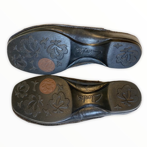 Clark’s Embroidered Leather Slides size 7 - Picture 3 of 5